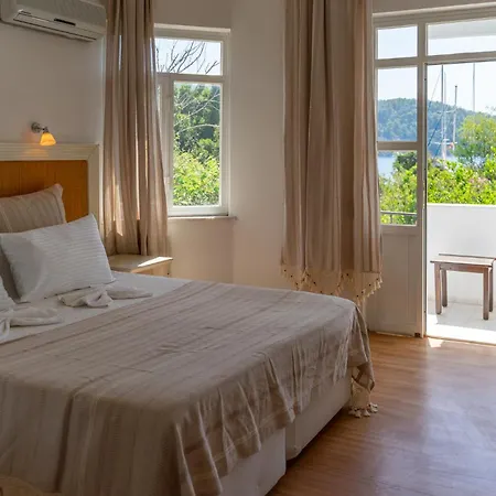 Hotell Chillos 3*
